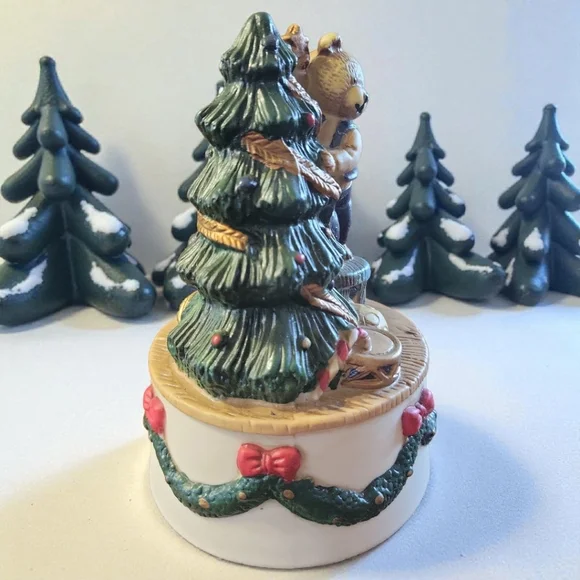 Vtg 96 Bears Decorating Christmas Tree We Wish... Christmas Wind Up Music Box - Picture 6 of 14